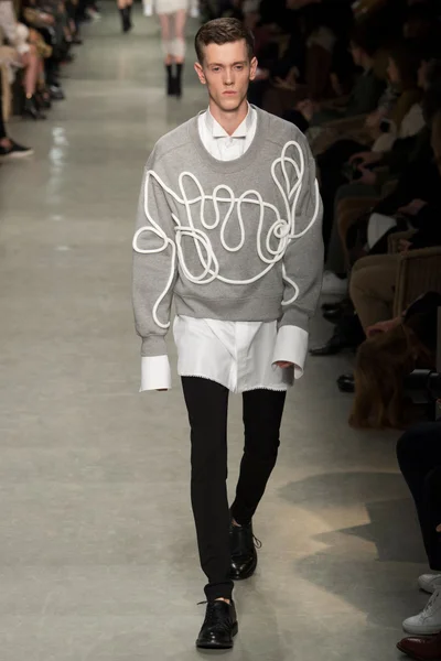Look 62